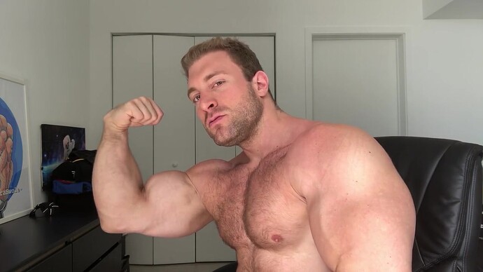 On7RSOm5-Straight-Alpha-Bodybuilder-Verbal-Muscle-Worship-and-Ass-Play_thumb2